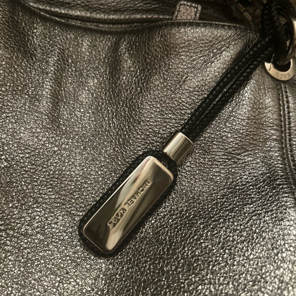 Michael Kors Metallic Silver/Black Leather Skorpios Tote - Picture 9 of 14